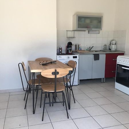 De La Clape A La Mer Mon Petit Pavillon Labellise - F2- Piscine Commune - Wifi Gratuit- Parking Prive - Arrivee Autonome - 800 M Plage - Grande Terrasse Abritee Vent - Saint-Pierre-la-Mer  Екстер'єр фото
